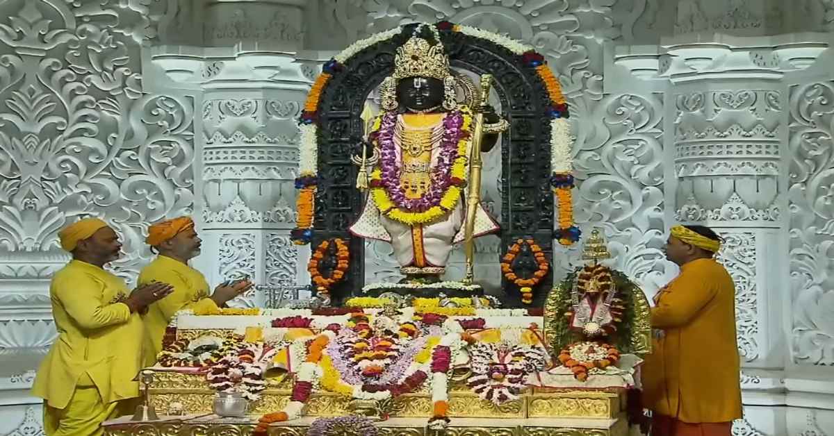 गर्मी में रामलला को पहनाए जा रहे रेशमी और खादी के वस्त्र, सोने की जगह चांदी के हल्के जेवर से हो रहा श्रृंगार, भोग में भी हुआ बदलाव