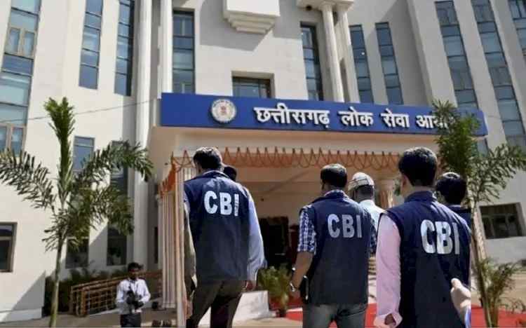 CGPSC घोटाला : दलालों और पेपर सॉल्वर के ठिकानाें से मिले अहम दस्तावेज, जांच के घेरे में कई अभ्यर्थी, CBI ने छापेमार कार्रवाई की दी जानकारी, जानिए पूरा मामला…
