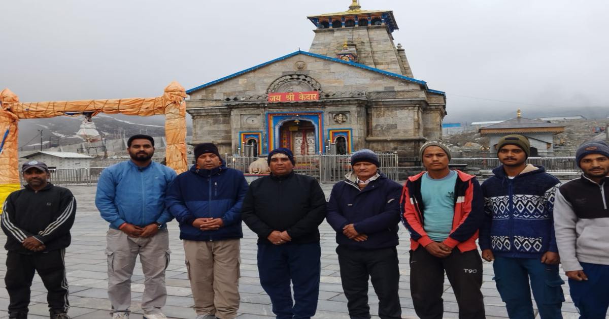 उखीमठ से श्री केदारनाथ धाम रवाना हुआ 18 सदस्यीय अग्रिम दल, मंदिर परिसर की व्यवस्थाओं का लेंगे जायजा