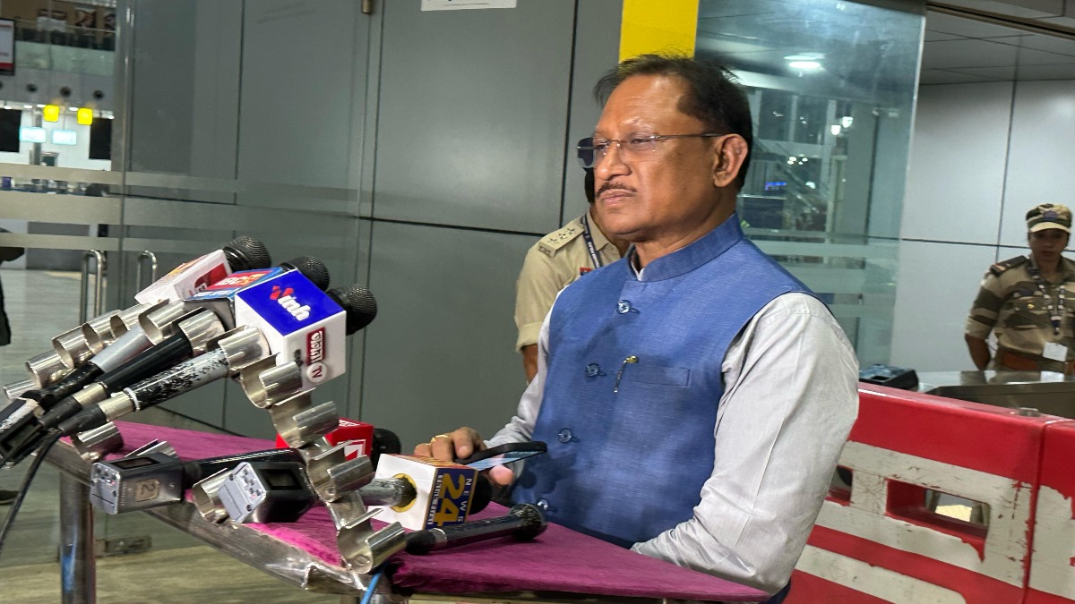 मुख्यमंत्री विष्णुदेव साय दिल्ली रवाना, केंद्रीय गृह मंत्री अमित शाह के साथ होगी अहम बैठक