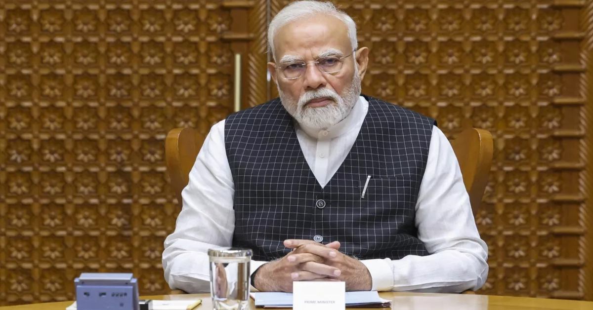 Pahalgam Terror Attack : यूपी के शख्स ने पीएम मोदी को खून से लिखी चिट्ठी, भारत के ‘भाग्य विधाताओं’ के लिए कहा- इतिहास आपको कभी माफ नहीं करेगा