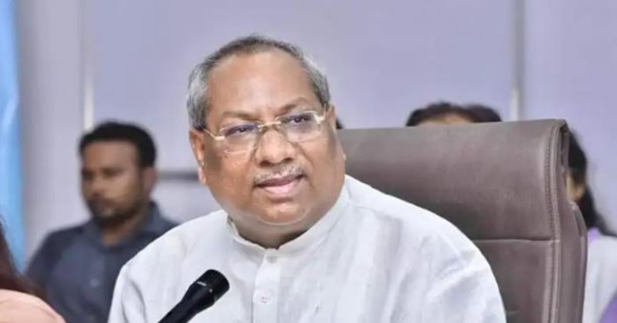 अपनी ही सरकार में मंत्री जी का ऐसा हाल! बीच सड़क इंस्पेक्टर ने संजय निषाद को रोका, फिर दोनों के बीच जो हुआ…