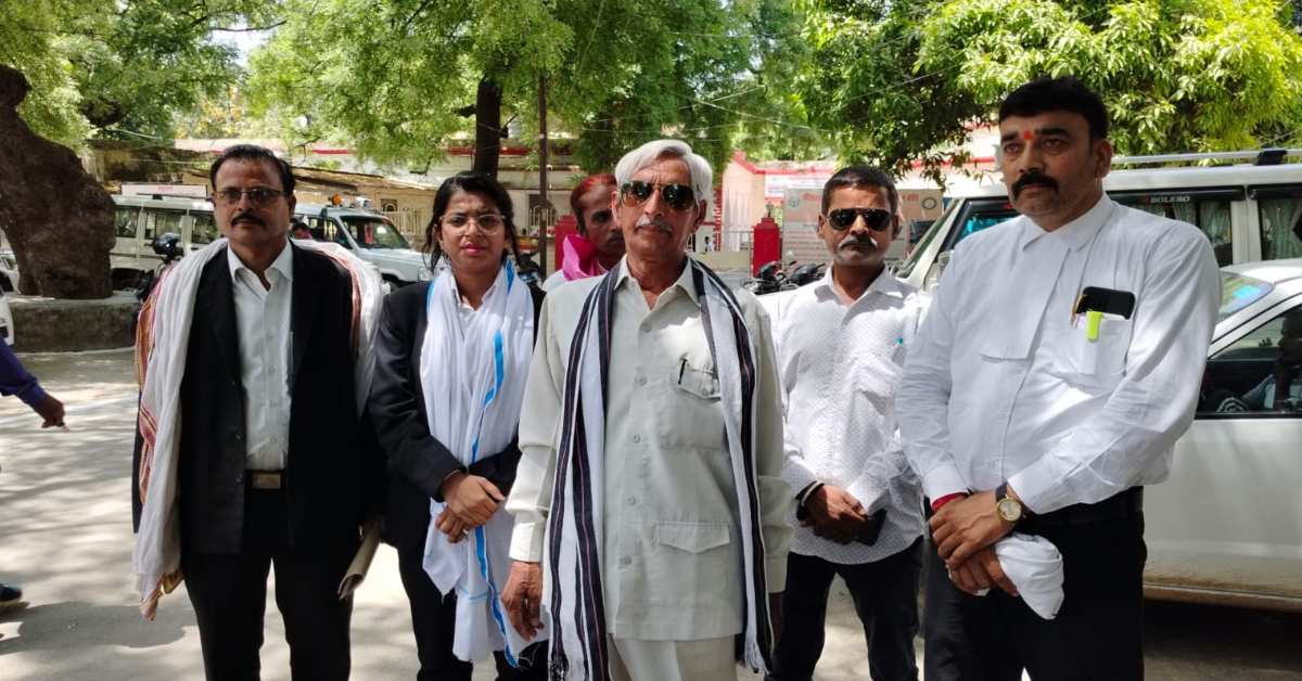 मिर्जापुर में थर्मल पावर प्रोजेक्ट का विरोध, स्थानीय लोगों ने राष्ट्रपति के नाम सौंपा ज्ञापन, की रोक लगाने की मांग