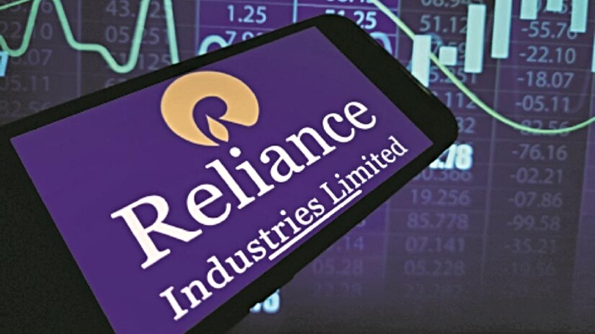 Reliance Q4 Results 2025: रिलायंस ने की छप्परफाड़ कमाई, सालाना टर्नओवर 2,69,478 करोड़, निवेशकों की भी भरी झोली…