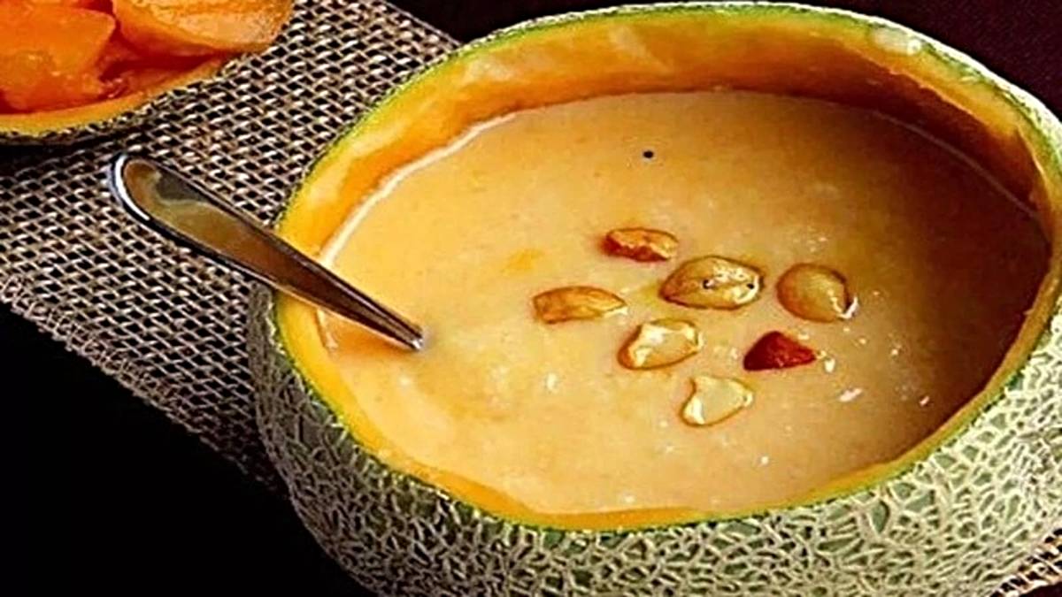 Kharbooje ki Kheer Recipe: गर्मी में चाहिए कुछ ठंडा और स्वादिष्ट? ट्राई करें मलाईदार खरबूजे की खास खीर, देखे रेसिपी…