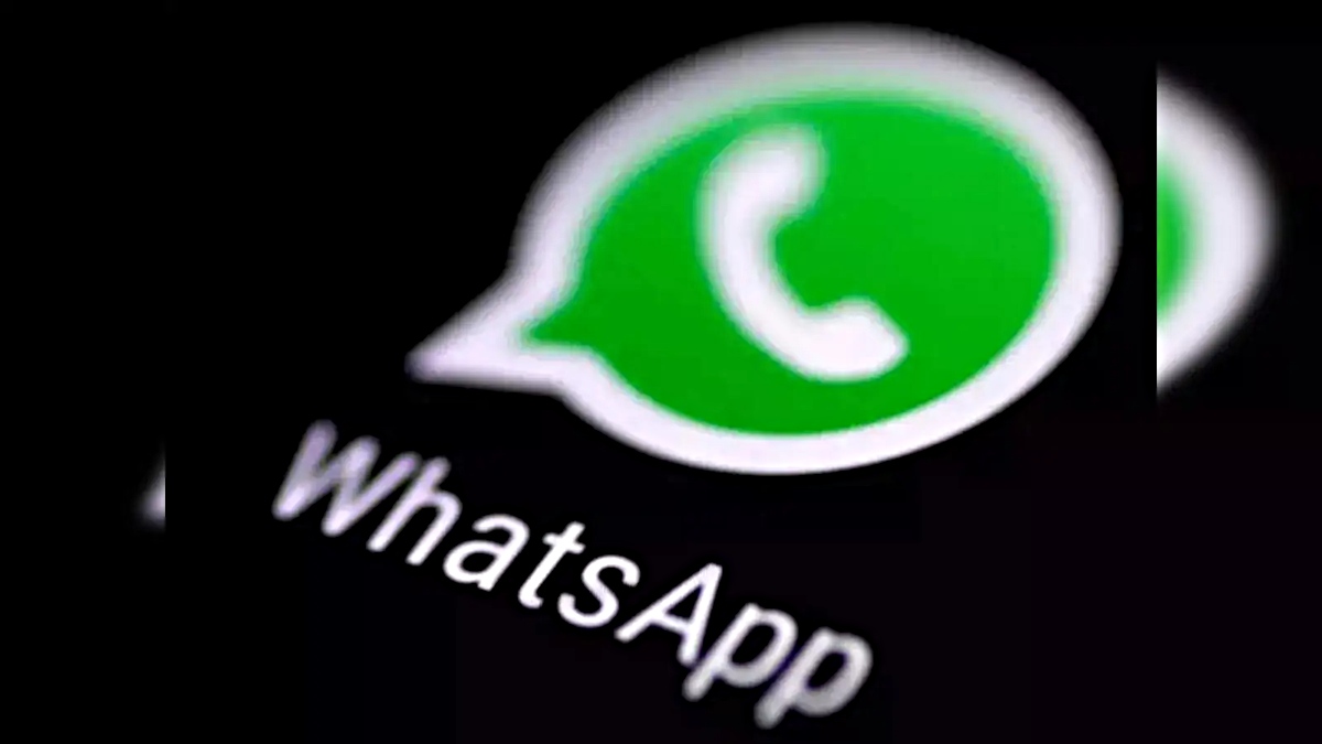 WhatsApp New Feature: जल्द ही स्टिकर्स से दे पाएंगे मैसेज का रिएक्शन…