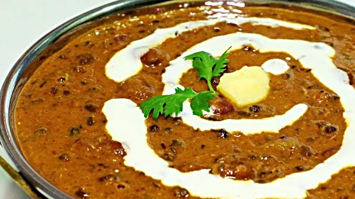 Amritsari Dal Makhani Recipe: घर पर बनाएं अमृतसर की स्पेशल दाल मखनी, जानिए घर पर बनाने की आसान विधि…