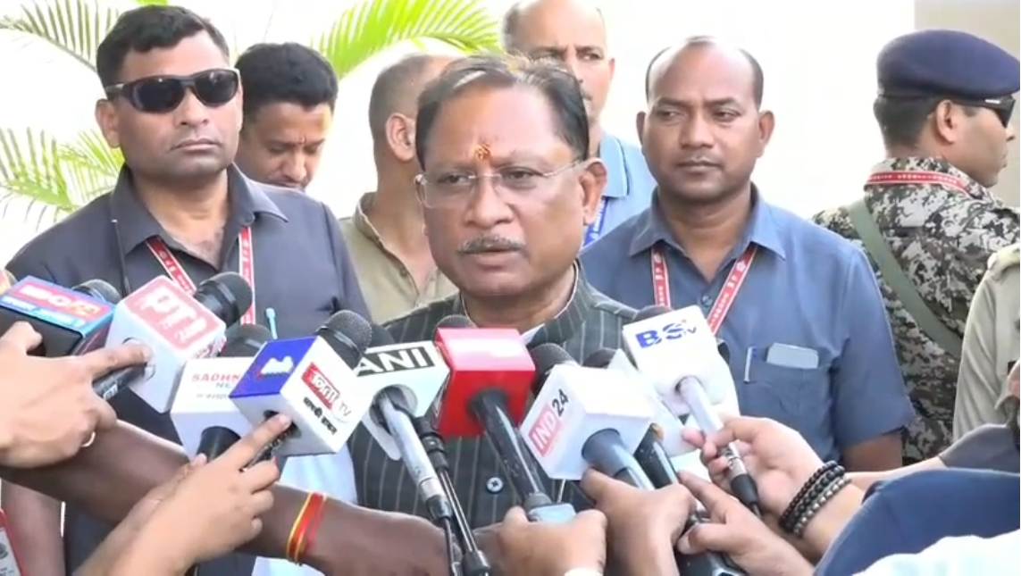 नक्सल ऑपरेशन को लेकर तेलंगाना सीएम के बयान की CM साय ने की निंदा, कहा- कितने निर्दोषों की हत्या कर दी जाती है, क्या यह नहीं दिखता