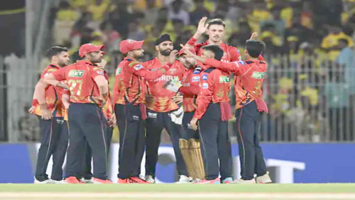 CSK vs PBKS IPL 2025 : 190 पर ऑलआउट हुई चेन्नई की टीम, युजवेंद्र चहल ने लिए हैट्रिक विकेट