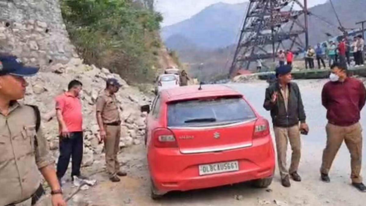 मौत की गाड़ी नंबर ‘5661’: कार में मिली शख्स की लाश, कहीं हाइवे पर खूनीखेल तो नहीं?