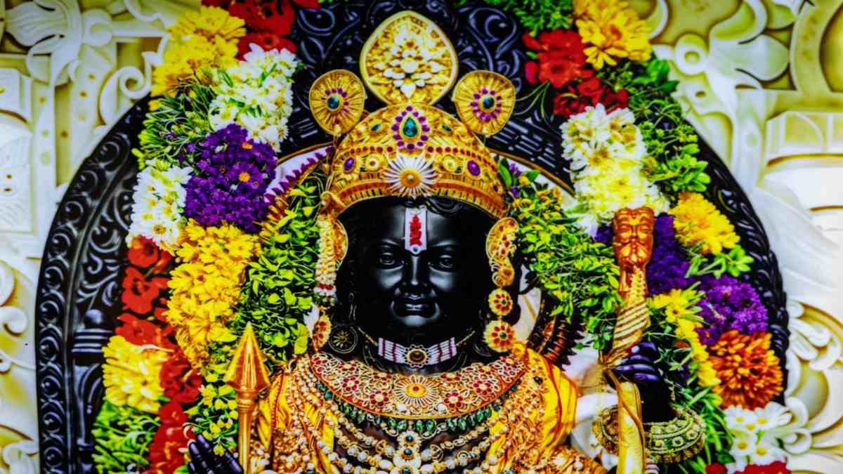 Shree Ram Navami 2025: रामनवमी पर बन रहा दुर्लभ संयोग, ये चीज खरीदना आपके लिए होगा शुभ…