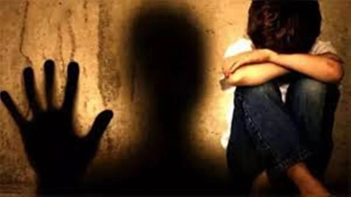 ‘घोर कलयुग है रे बाबा’, नाबालिग लड़के को बंधक बनाकर मिटाई जिस्म की भूख, फिर जो किया…