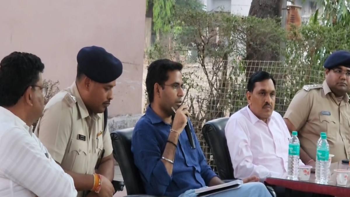 SDM के ‘NSA और चांद-सूरज’ वाले बयान पर बवाल:  कांग्रेस ने की माफी की मांग, बीजेपी ने कहा- अशांति फैलाने वालों पर…