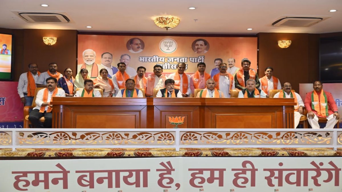भाजपा में बैठकों का दौर : CM साय बोले – जीरो टोलरेंस पार्टी की नीति, सुशासन तिहार पर सांसद, मंत्री और विधायक क्षेत्र का करेंगे औचक निरीक्षण