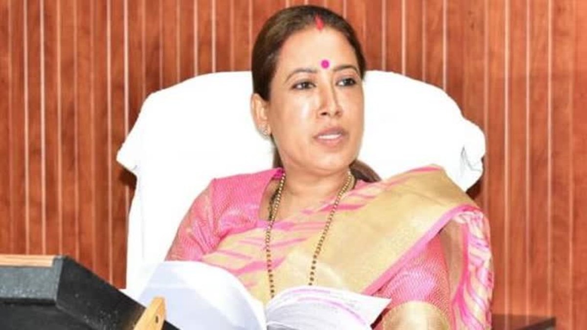 महिला मंगल दलों के लिए अच्छी खबर: स्वरोजगार के लिए आर्थिक मदद देगी सरकार, मंत्री रेखा आर्य ने दिए एक सप्ताह में प्रस्ताव तैयार करने के निर्देश
