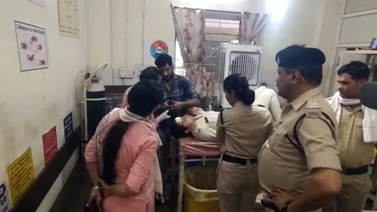 MP में शराब माफिया बेखौफः विशेष समुदाय के लोगों ने आबकारी टीम पर किया हमला, महिला अधिकारी और चालक को लगी चोट, अधिकारी भोपाल रेफर