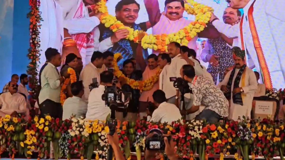 चीता प्रोजेक्ट मंदसौर-नीमच क्षेत्र को वैश्विक पहचान दिलाएगा: मुख्यमंत्री ने नीमच को ₹750 करोड़ से अधिक की सौगात दी, डॉ मोहन बोले- वस्त्र और परिधान उद्योग का स्वर्णिम युग नए रूप में लौटेगा