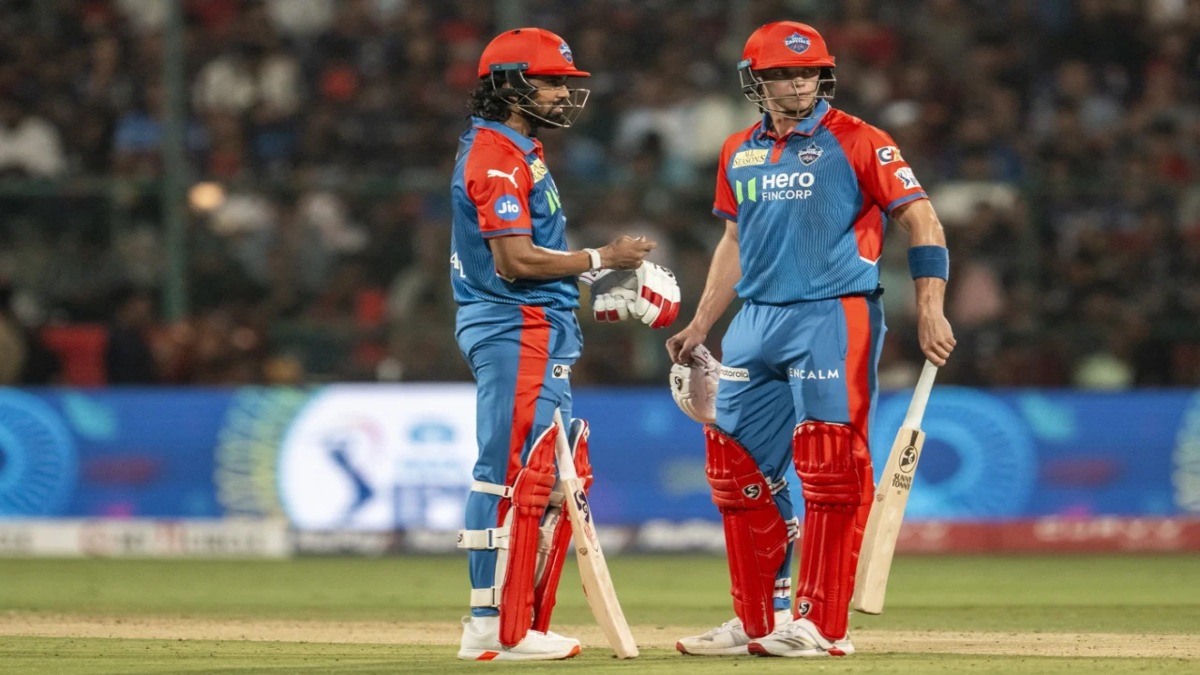 RCB vs DC IPL 2025: दिल्ली ने RCB को उसके घर में धोया, रोमांचक मुकाबले में 6 विकेट से जीता मैच, लोकल बॉय KL Rahul ने खेली मैच विनिंग पारी