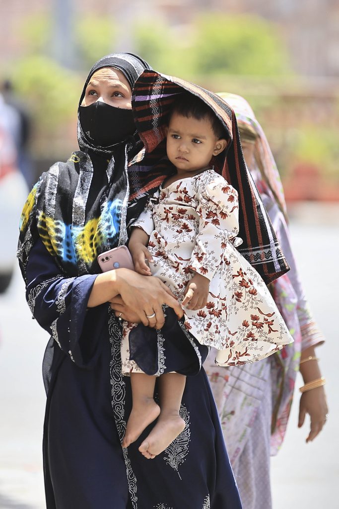 jaipur-heatwave-25-may_1716652351
