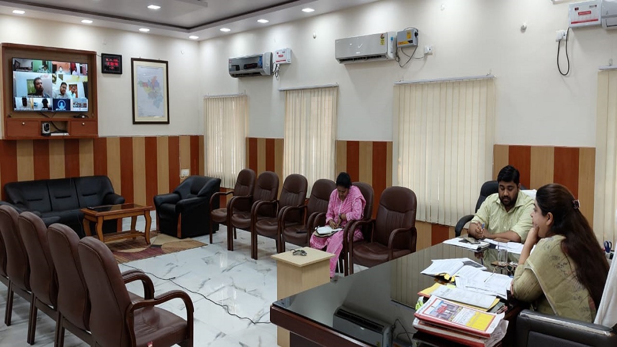 Jamui District : जमुई जिले में विकास कार्यो को लेकर जिलाधिकारी ने की VC ,अधिकारियों को दिए निर्देश…