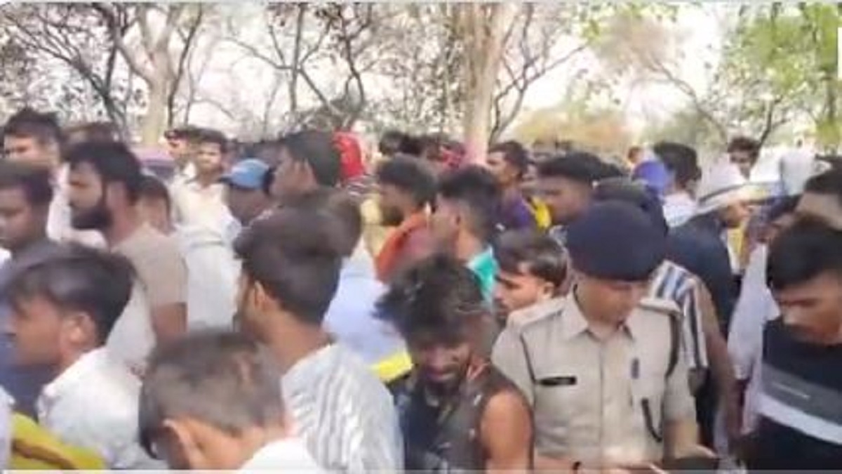 Kaimur Scorpio Bike Accident: कैमूर में खून से लाल हो गई सड़क, बेकाबू वाहनों की टक्कर से चार की चली गई जान, घर में मचा कोहराम…