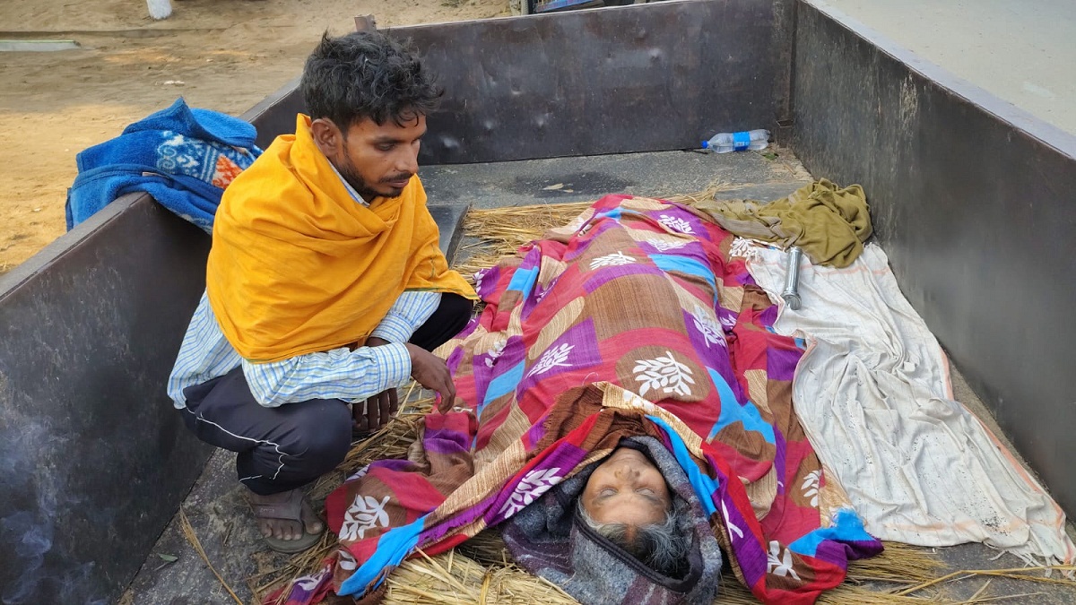 Bihar News : पेड़ गिरने से महिला की चली गई जान, घर में मचा कोहराम…