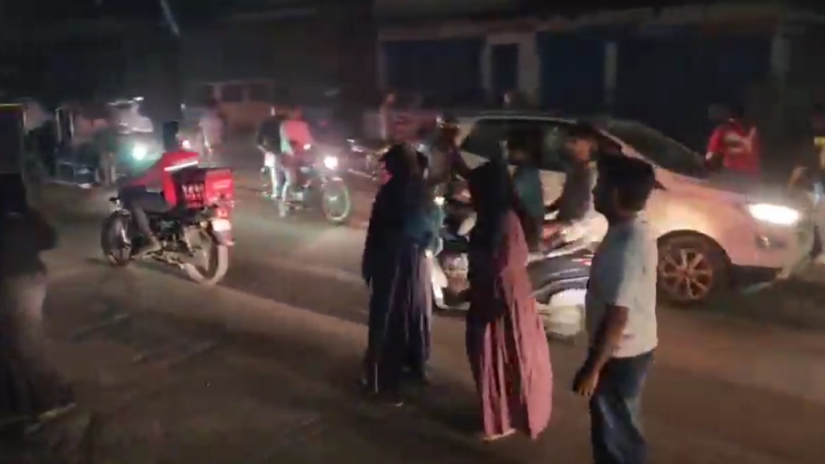 इश्क, बेवफाई और विवाद : पति के लिए भिड़ीं दो बीवियां, जमकर हुई मारपीट, देखें VIDEO