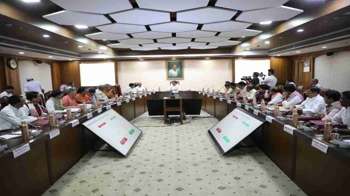 खत्म हुआ इंतजार: ट्रांसफर पॉलिसी को मिली मंजूरी, पराली जलाने पर किसानों की रुक जाएगी किसान सम्मान निधि, कैबिनेट बैठक में लिए गए अहम फैसले