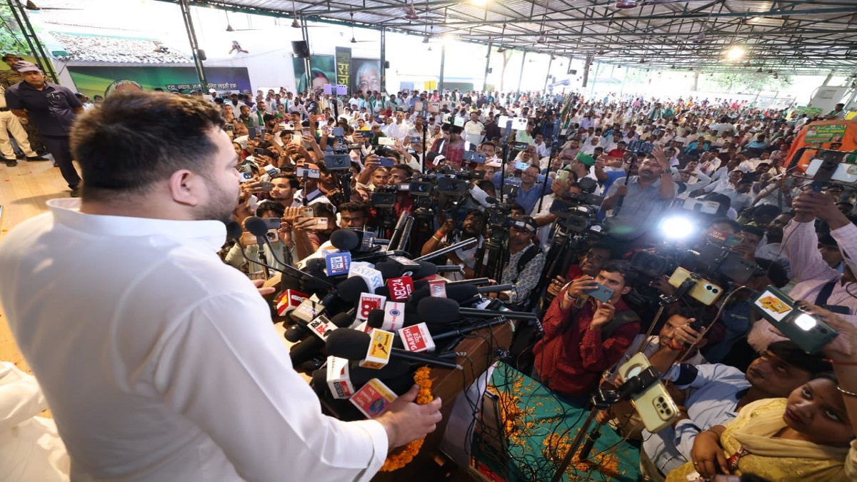 बिहार Chunav से पहले ही NDA के साथ खेल कर गई राजद? , इलेक्शन के पहले इस पार्टी का RJD में विलय…