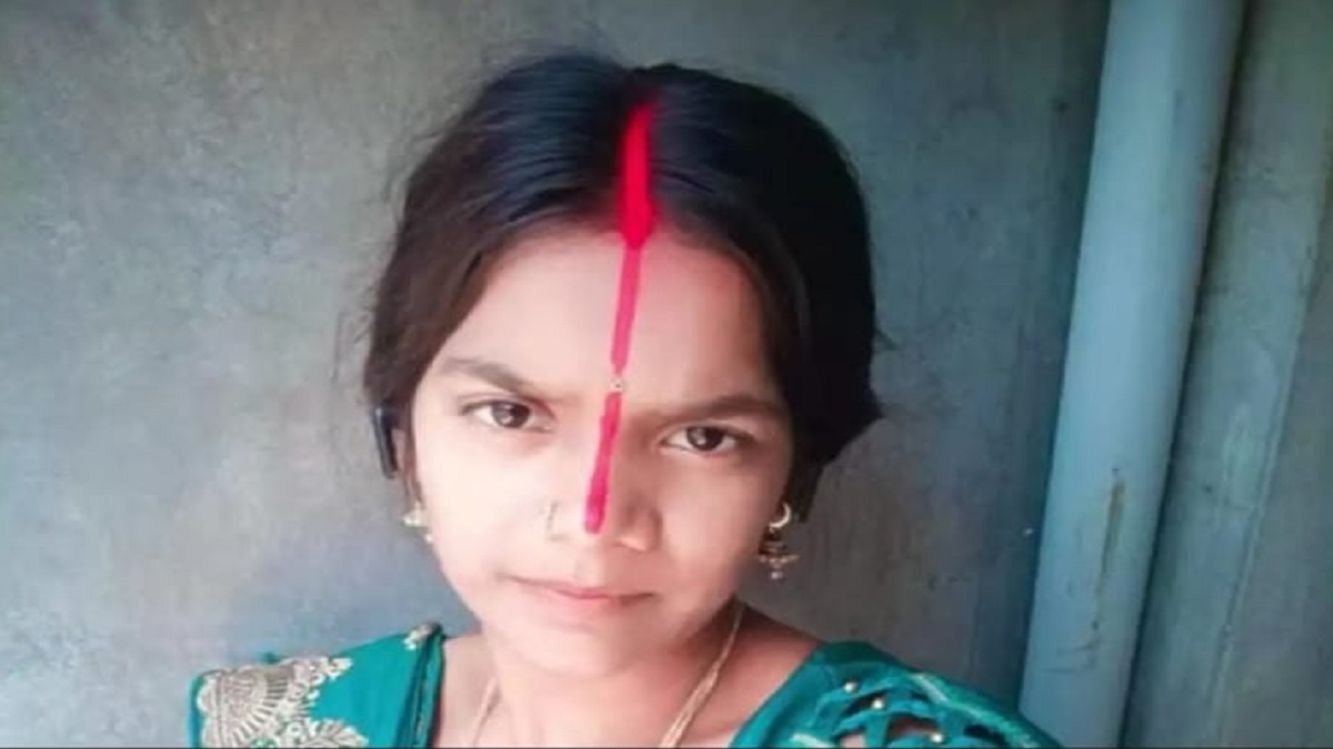 ‘साहब बहुत परेशान हूं, मेरी पत्नी को खोज दीजिए’, शादी के 7 महीने बाद प्रेमी संग फरार हुई नव विवाहिता, पीड़ित पति ने प्रशासन से लगाई मदद की गुहार