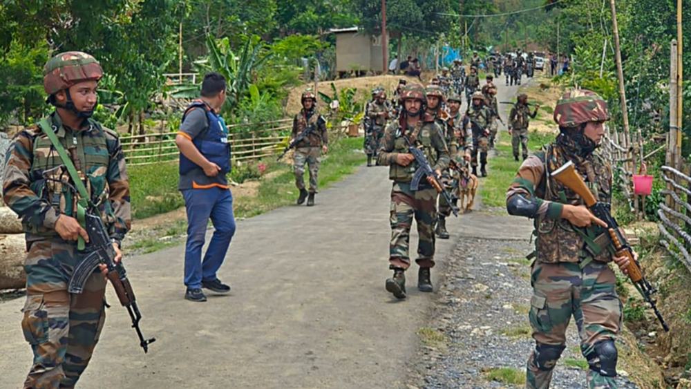 Manipur: भारत-पाक टेंशन के बीच मणिपुर में भारतीय सेना का बड़ा ऑपरेशन, भारत-म्यांमार बॉर्डर पर 10 उग्रवादियों को किया ढेर