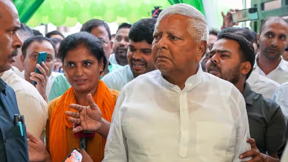 एक और बड़ी मुश्किल में फंसे लालू यादव, सीवान कोर्ट ने जारी किया इश्तेहार, राजद सुप्रीमो के घर की होगी कुर्की!