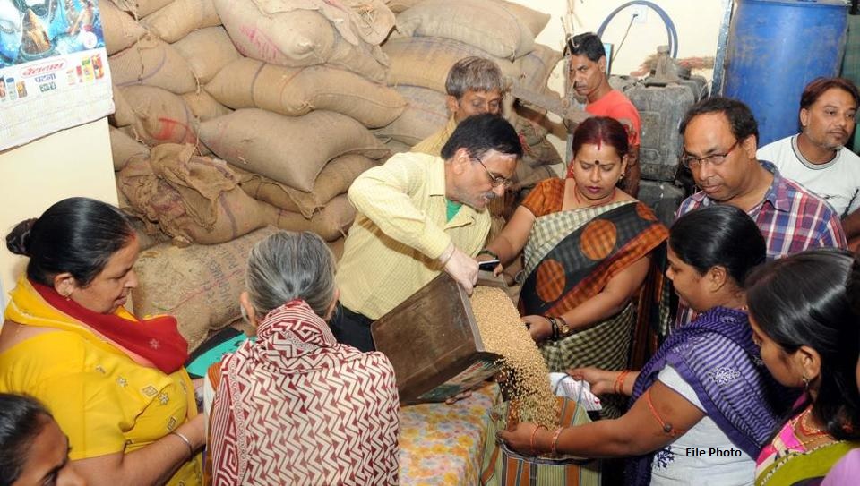 Chhattisgarh News: पीडीएस राशन में 11 लाख का घोटाला नोटिस का जवाब नहीं, अब FIR की तैयारी