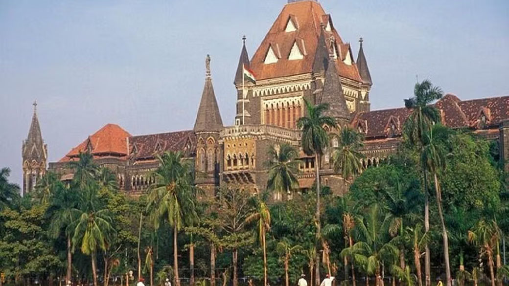 ‘छात्रा के साथ ‘कट्टर अपराधी’ जैसा व्यवहार,आपने उसे अपराधी बना दिया’; हाईकोर्ट की महाराष्ट्र सरकार को फटकार