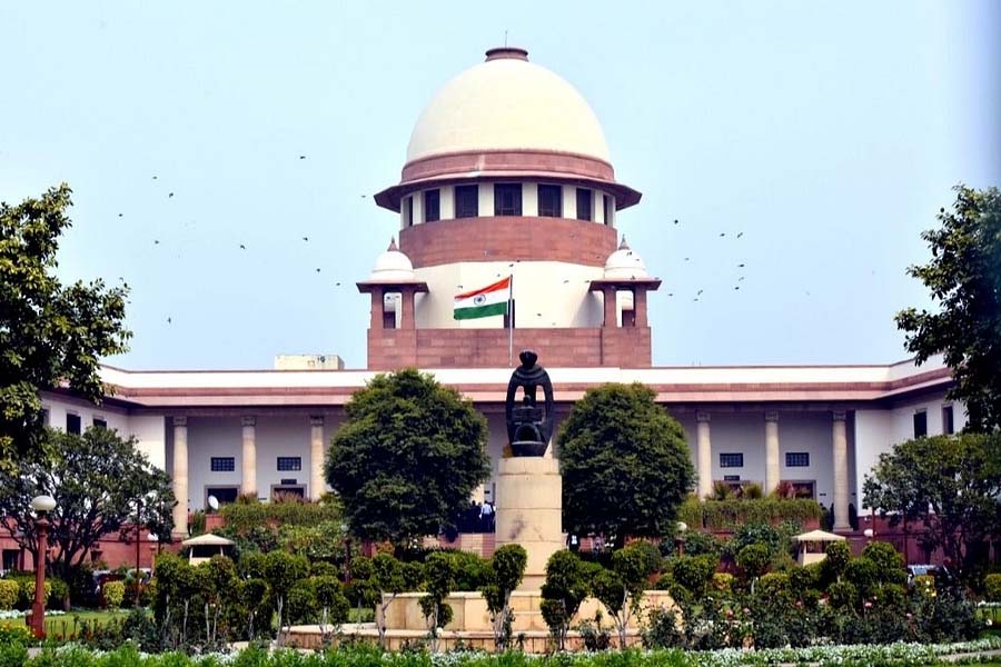 सुप्रीम कोर्ट की आरक्षण पर तीखी टिप्पणी,कहा-  ‘रिजर्वेशन ट्रेन का डिब्ब बन गया है इस देश में आरक्षण…’