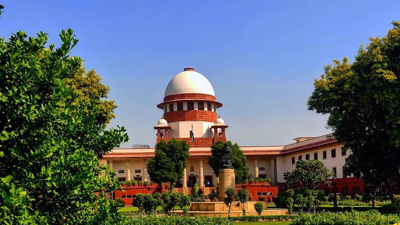 ‘क्या किया जा सकता है? शायद आप इस गलतफहमी में हैं कि इसे कानून के जरिए.. सुप्रीम कोर्ट ने क्यों कही ऐसी बात