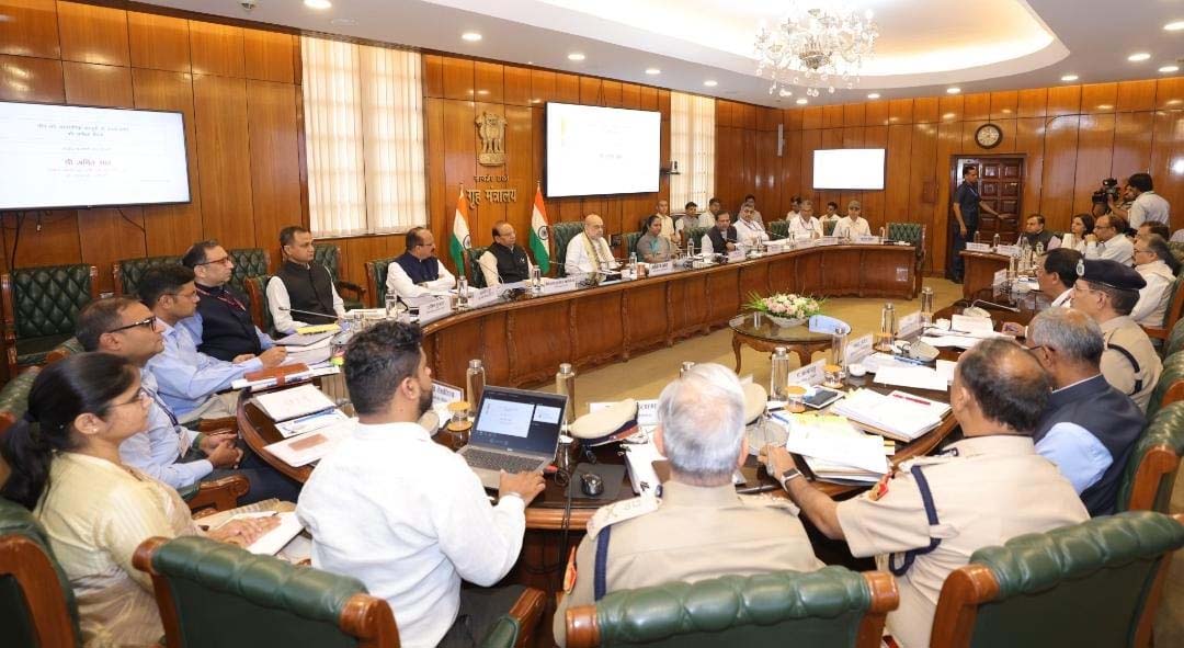 दिल्ली में 3 नए कानून को लेकर गृहमंत्री अमित शाह की बड़ी बैठक, लॉ एंड ऑर्डर को लेकर अधिकारियों को दिए कड़े निर्देश