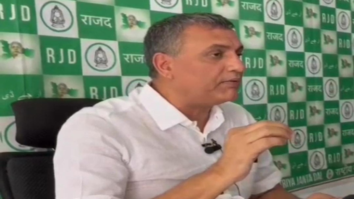 MP Sudhakar Singh: सांसद सुधाकर सिंह ने लगाया गंभीर आरोप, ग्रामीण कार्य विभाग में हो रही है भारी गड़बड़ी, करोड़ों की लूट का दावा