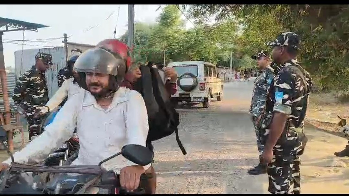 Bihar Nepal Border : हमले के बाद नेपाल बॉर्डर पर कड़ी चौकसी, सुरक्षा एजेंसियों ने बढ़ाई सख्ती, देखें वीडियो…