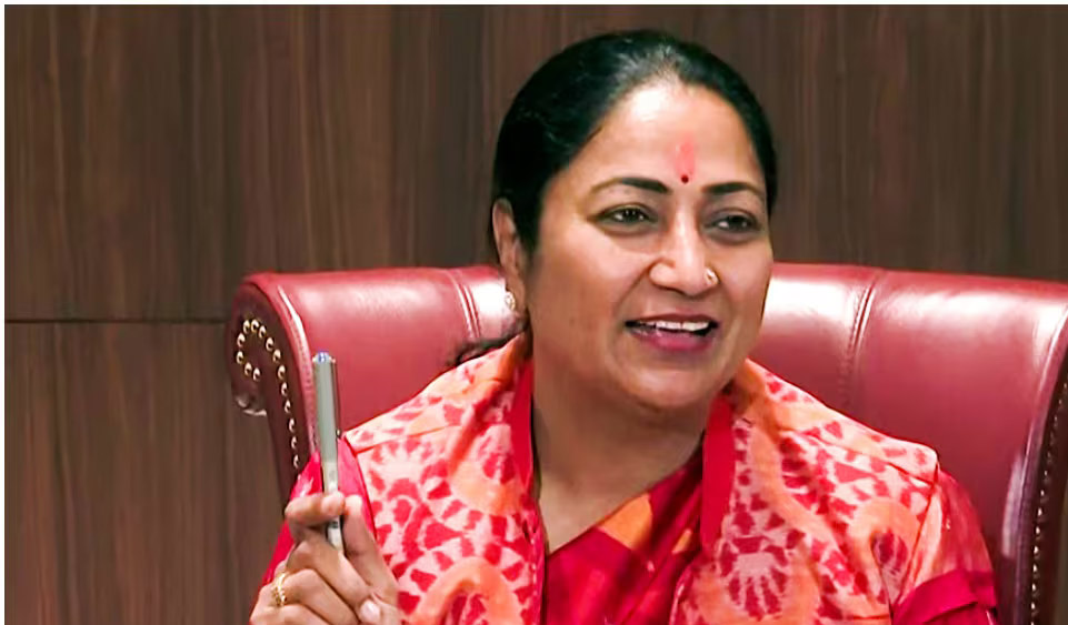 दिल्ली सरकार की स्कीमों के लिए होगा सर्वे, नाम, पता, आय के साथ धर्म-जाति समेत पूछे जाएंगे 37 सवाल