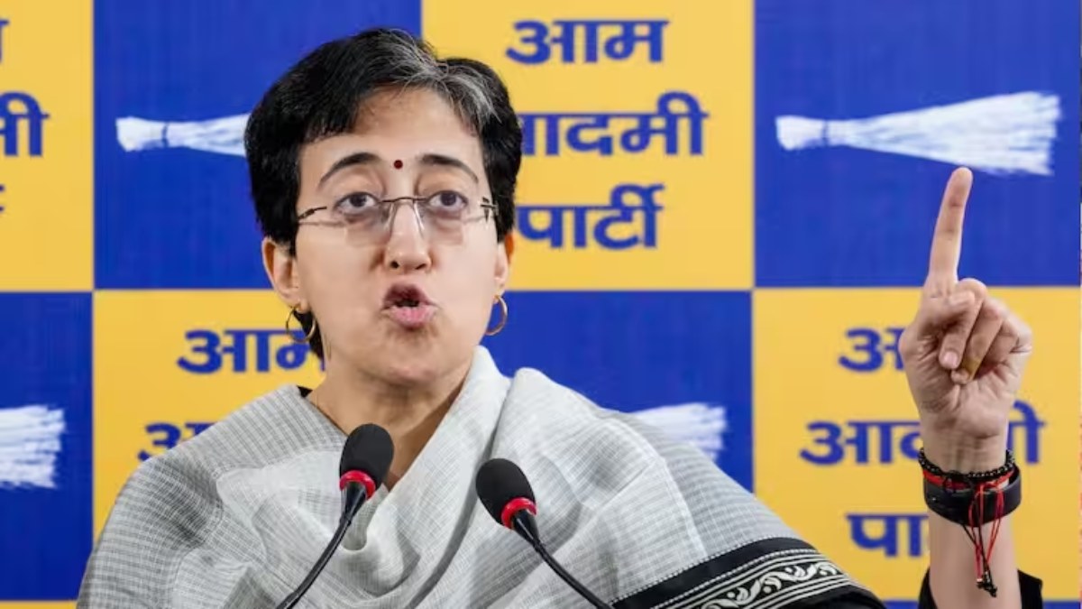 DELHI SCHOOLS FEE HIKE ISSUE : ‘शिक्षा माफिया को बचाने के लिए फीस रेगुलेशन बिल छिपा रही BJP ‘, आतिशी बोलीं- पैरेंट्स की आवाज बनेंगे