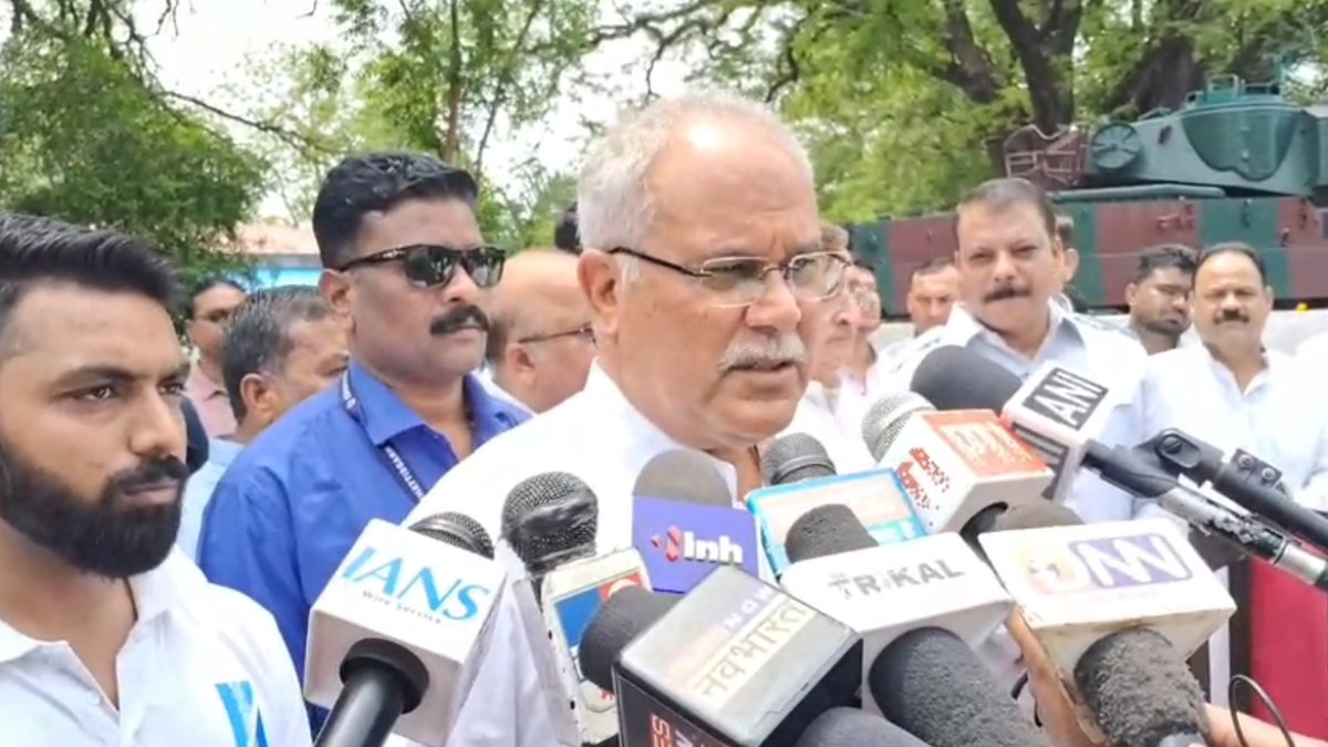 ‘सेना किसी पार्टी विशेष की नहीं देश की है’, जबलपुर में ‘ऑपरेशन सिंदूर’ पर पूर्व CM भूपेश बघेल ने कहा- सवाल सेना के पराक्रम पर नहीं सरकार की नियत पर है 