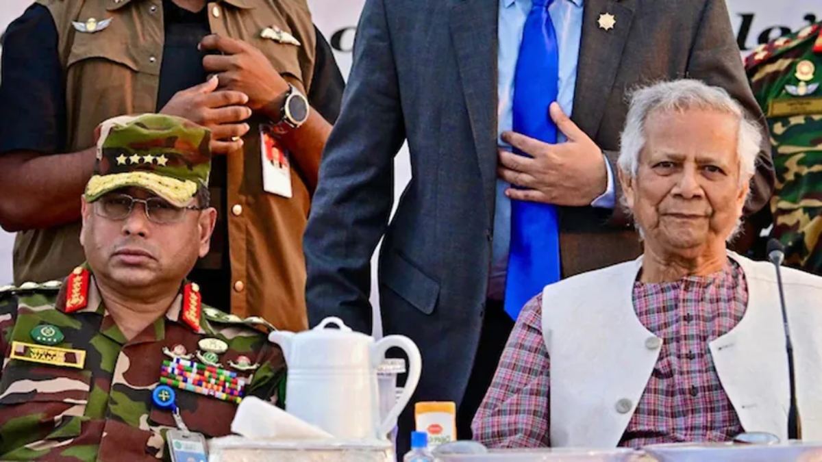 बांग्लादेश में फिर भूचालः मोहम्मद यूनुस के खिलाफ ढाका की सड़कों पर उतरे लोग, बोले- बंधक महसूस कर रहे हैं, सेना और सरकार में भी नहीं बन रही बात