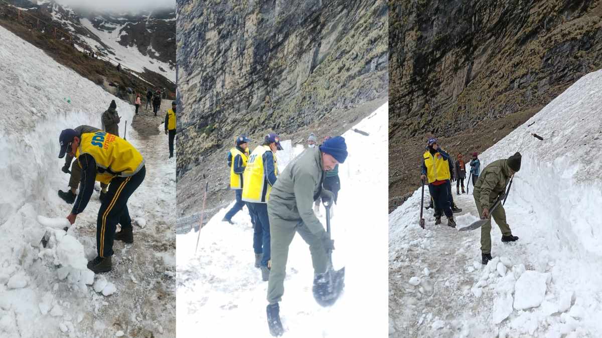 Hemkund Sahib Yatra: यात्रा मार्ग पर जमी बर्फ की मोटी परतें, पुलिस और SDRF के जवानों ने रास्ता किया साफ
