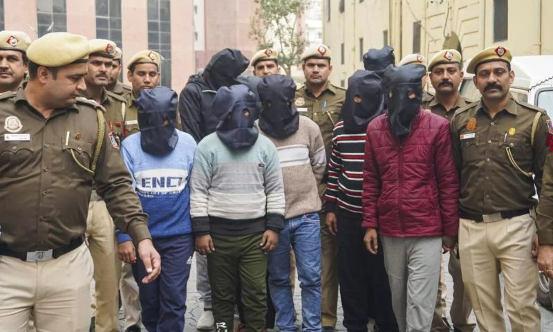 100 गलियों में तलाशी अभियान चलाने के बाद दिल्ली में 9 बांग्लादेशी घुसपैठिए गिरफ्तार, पास से मिला यह प्रतिबंधित सामान, बताया ऐसे ली थी भारत में एंट्री