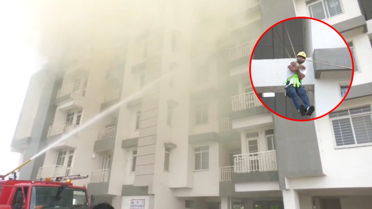 ग्वालियर के पुलिस हाई राइज बिल्डिंग पर मिसाइल अटैक, आग लगने से मची अफरा-तफरी, NDRF-पुलिस के साथ स्वास्थ्य विभाग ने किया मॉकड्रिल