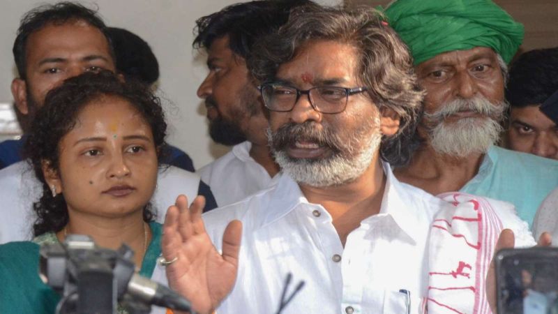‘सरना धर्म को सातवें कॉलम में स्थान नहीं मिला, तो….’ सरना धर्म को स्वतंत्र धर्म की मान्यता देने की मांग पर अड़ी JMM, बीजेपी पर लगाया बड़ा आरोप