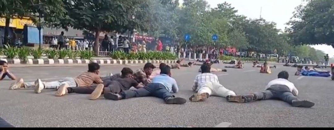 ओडिशा में 12 संवेदनशील स्थानों पर मॉक ड्रिल में आपातकालीन स्थितियों में ‘रन टू सर्वाइव’ का किया गया प्रदर्शन