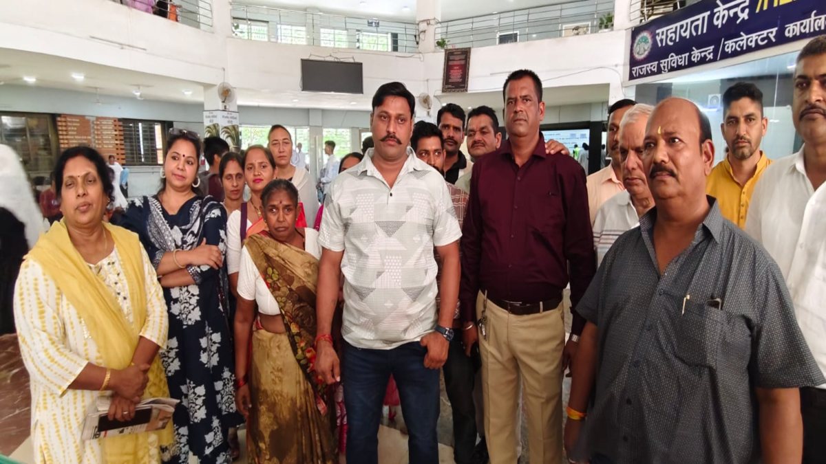 देश की रक्षा करने वाले जवानों के साथ धोखा! ‘गैलेंट्री लैंडमार्क’ कॉलोनी के नाम पर सैनिकों को दिखाया सपना, फिर की करोड़ों की ठगी 