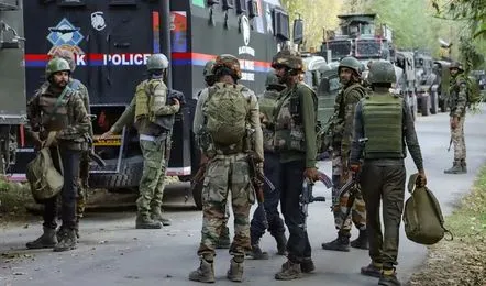 J&K BREAKING : किश्तवाड़ के जंगल में सेना ने जैश के 2 आतंकी मार गिराए, 2 और आतंकियों को घेरा